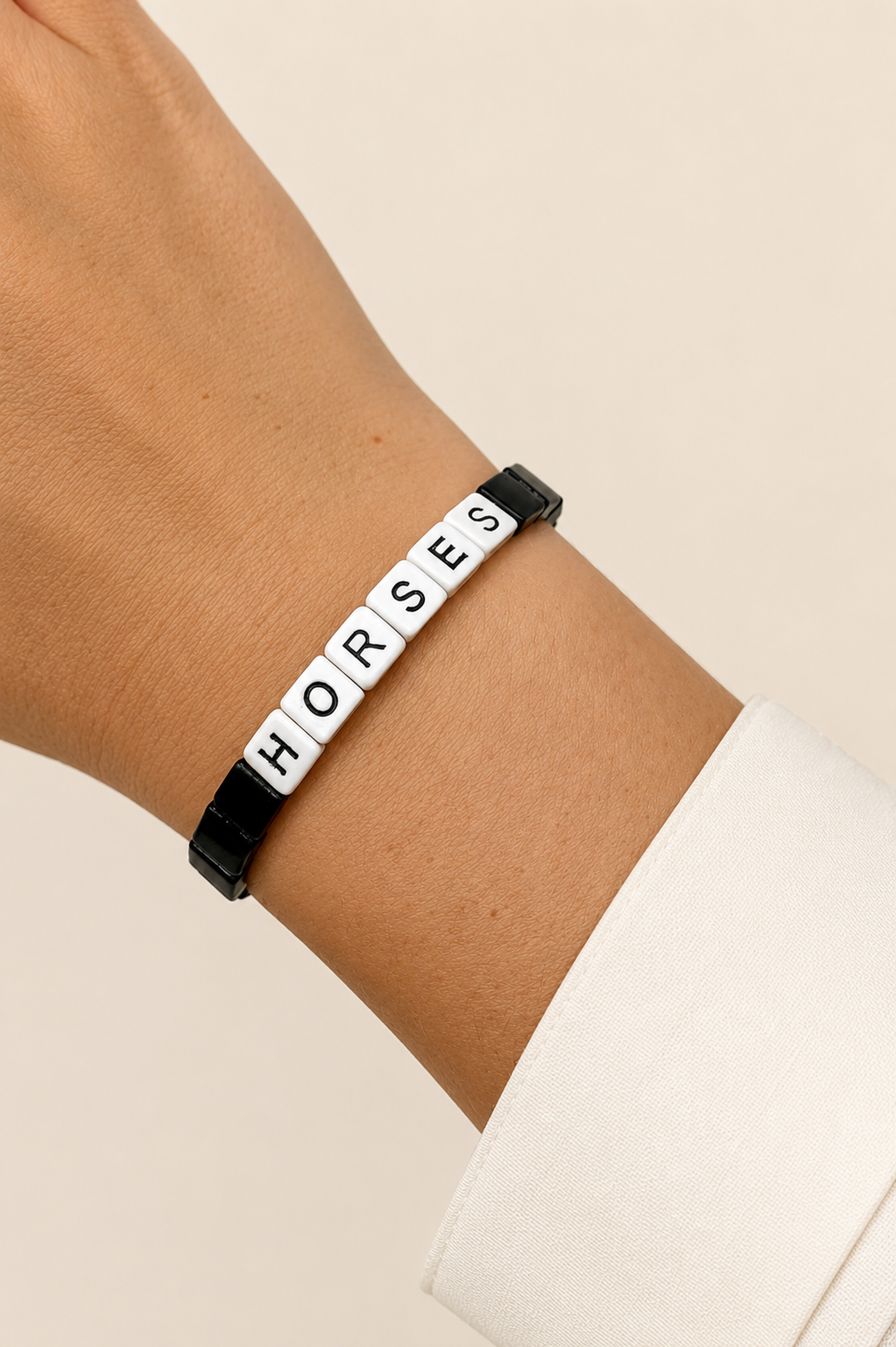 Bracelet: &