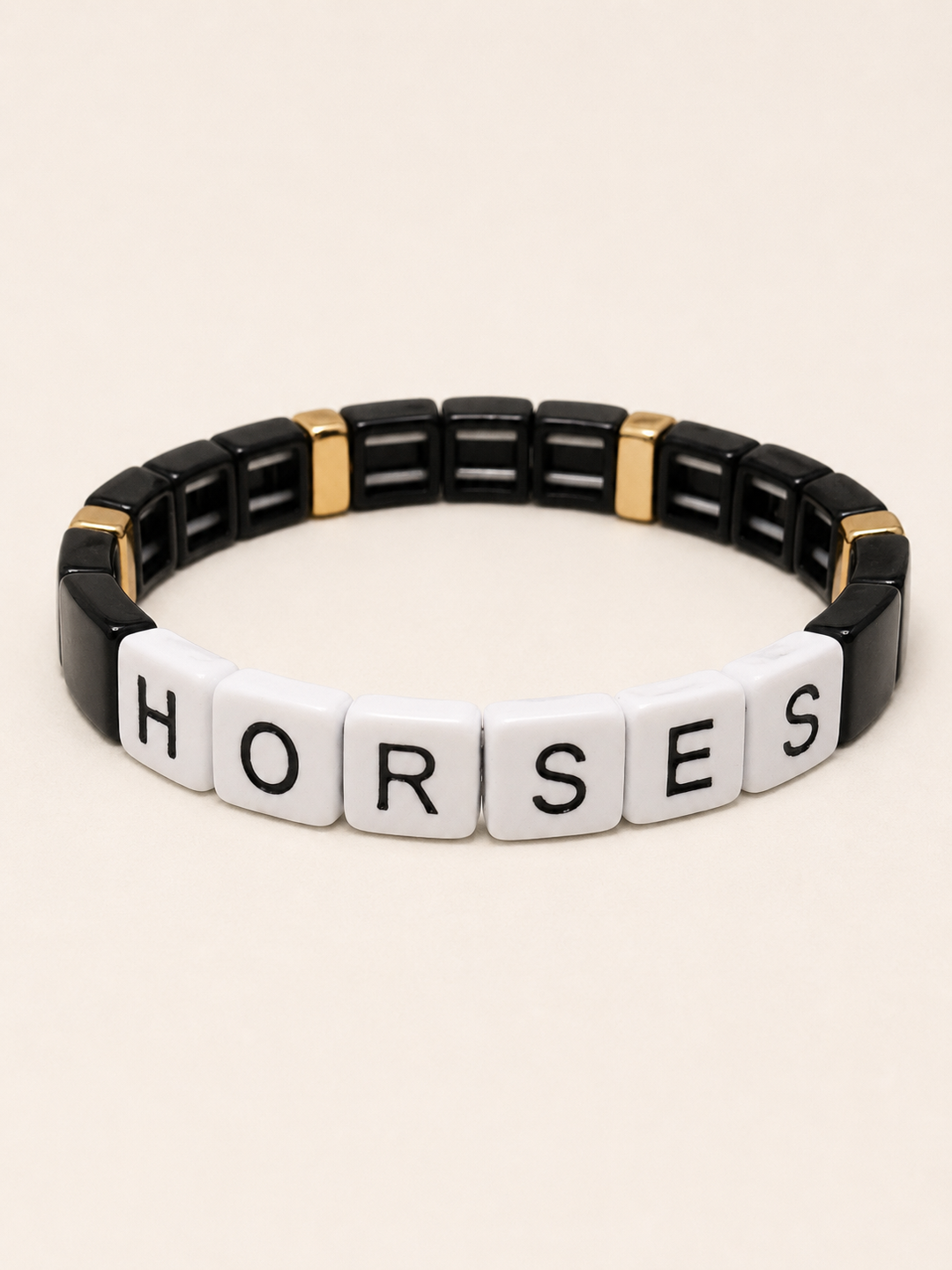 Bracelet: &