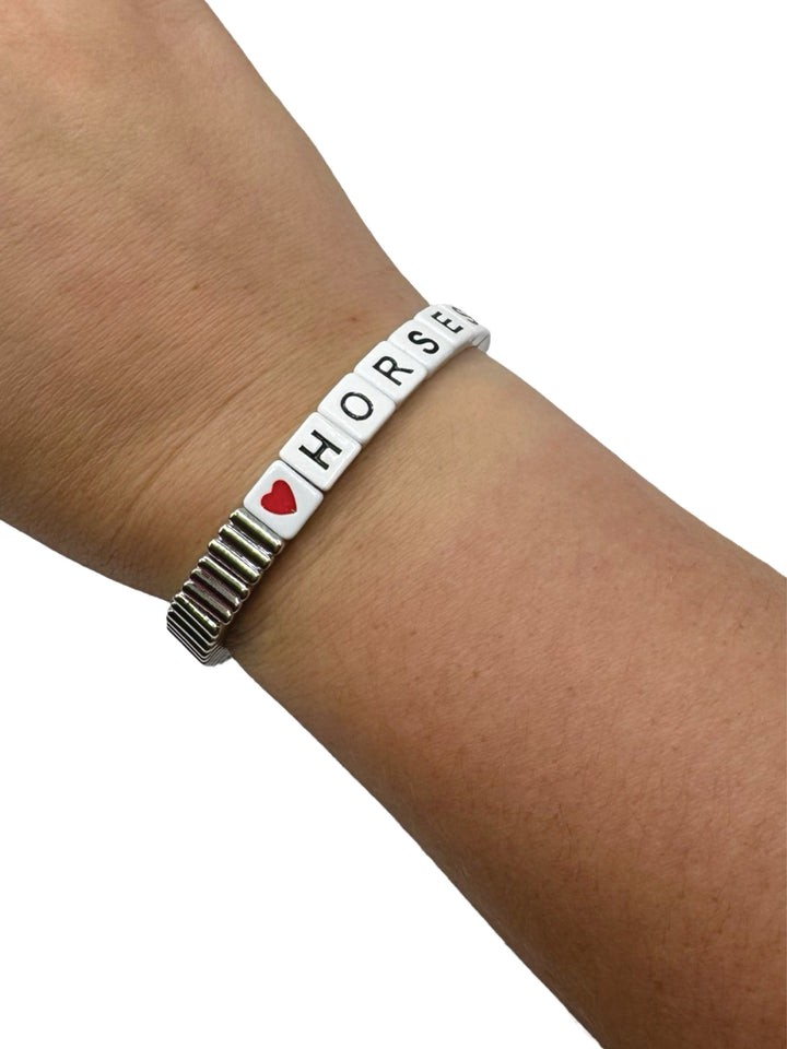 Bracelet: &