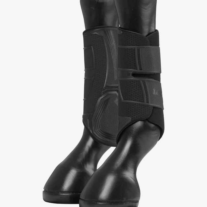 Technical Brushing Boot