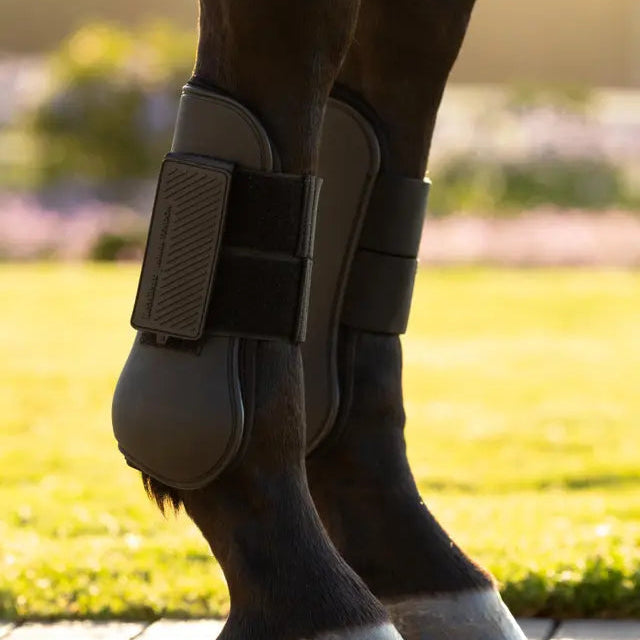 Arika Tendon Boot